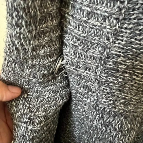 Carolyn Taylor Short Sleeve One Button Cardigan Sweater Gray Size Medium - Picture 6 of 10